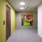 Does a Solatube light tunnel spread and diffuse the sun light around a room