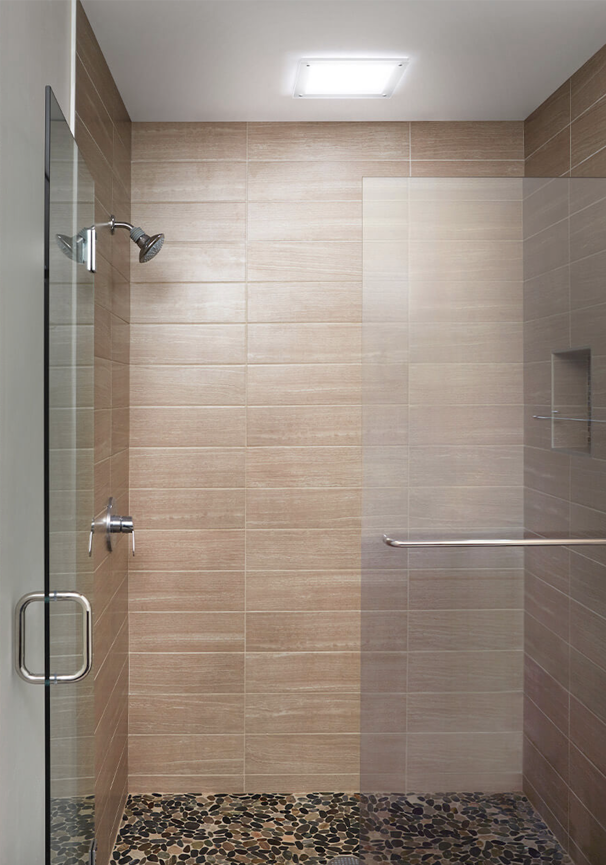 How to Make A Small Bathroom Look And Feel Bigger!